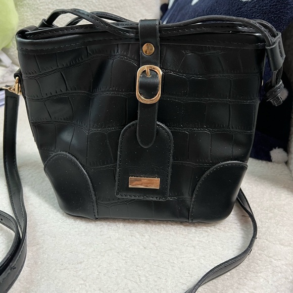 Handbags - Black Bucket Bag